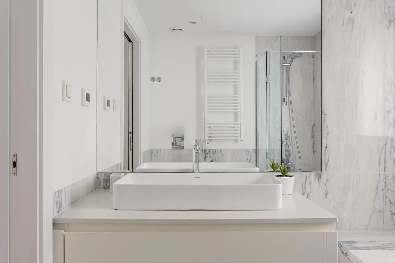 Modern 3Br With Terrace In Benfica By Host For Us Apartman Lisboa Portugália