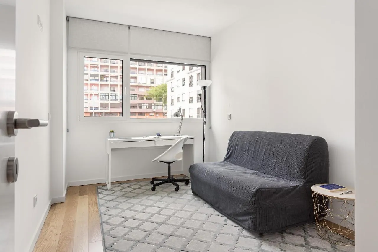 Modern 3Br With Terrace In Benfica By Host For Us Apartman Lisboa