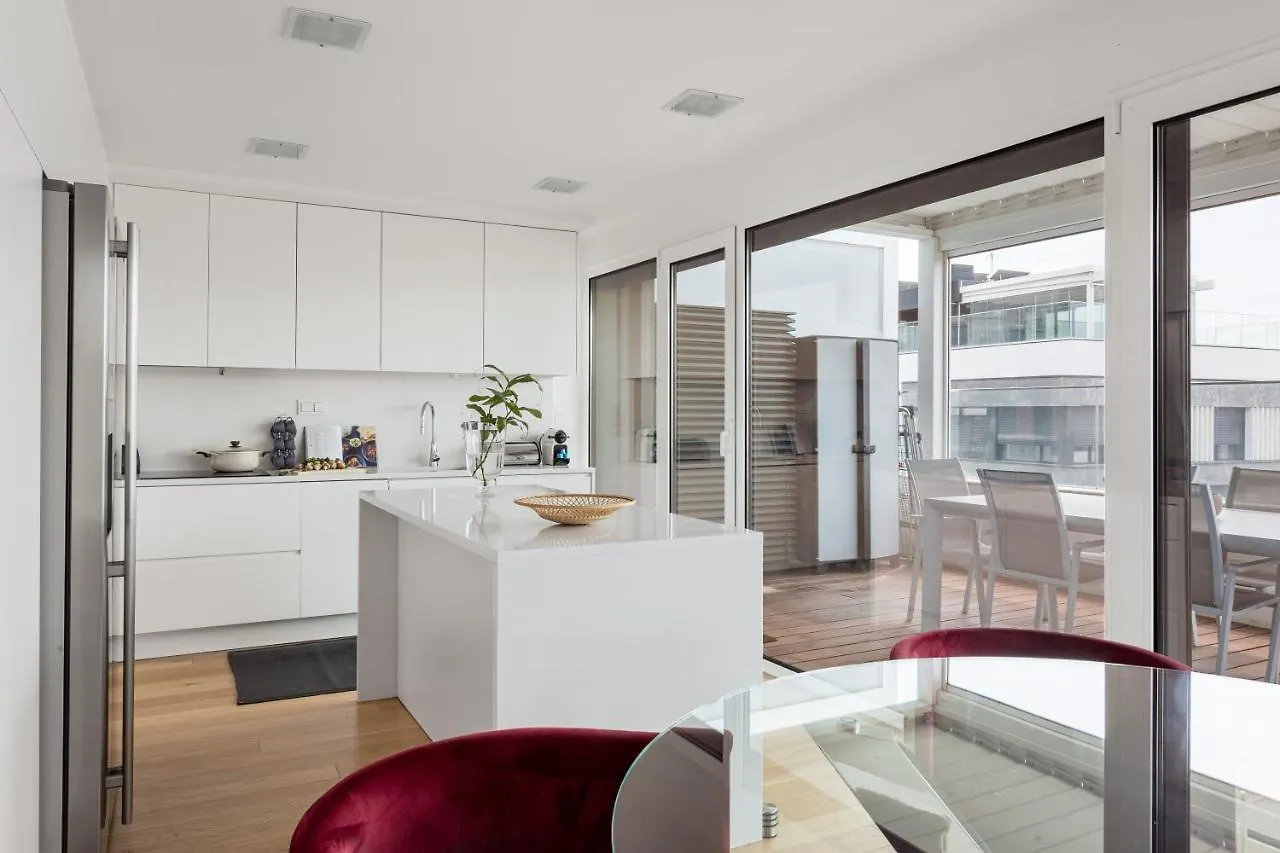 Modern 3Br With Terrace In Benfica By Host For Us Apartman Lisboa